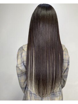 フツーロ 栄(FUTURO) プルエクステ