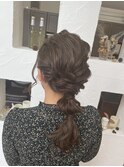 【ヘアアレンジ】編みおろし　カーキグレージュカラー