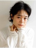ショートボブ　ニュアンスパーマ　産毛アレンジ　黒髪