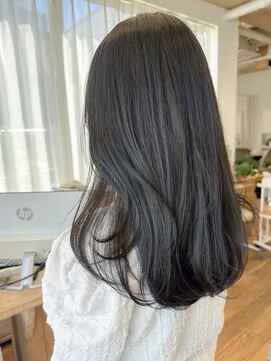 バイオレット ナゴヤ(Violet Nagoya) グレージュ ブルーグレージュ 透明感カラー ダークアッシュ