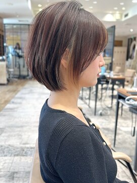 アフロート ルヴア(AFLOAT RUVUA) みねスタイル♪ 前下がり ひし形 ショートボブ 30代 40代 50代