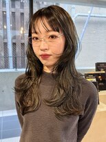 ノラジャーニー(NORA Journey)&nbsp;ロングレイヤーカット　ウルフカット　暗髪　ハッシュカット