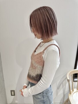 ヨーク(YOKE) YOKE 切りっぱなしボブぱつっとボブミニボブピンクグレージュ