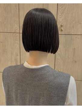 ミレ バイ ルカ(mire by Luca) "髪質改善"地毛風ストレート×mini bob