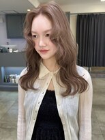 ノエ シンサイバシ(Noe Shinsaibashi)&nbsp;【LIRA】グレージュ ミルクティーカラー ダブルカラー ブリーチ
