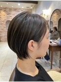 耳掛け大人ショートボブ