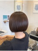 ステップボーンカットで丸いボブ