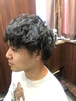 ディスイズバーバー(THIS IS BARBER) 波巻き マッシュパーマ 黒髪 束感ショート【札幌】