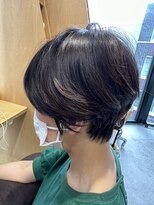 アンフィ 東京(Amphi)&nbsp;【カットでつくる!!立体感ショート♪】