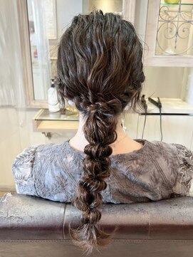 アンジュ 南海なんば駅前店(ange treatment & head spa) 編みおろしポニーテール 結婚式 パーティーヘア