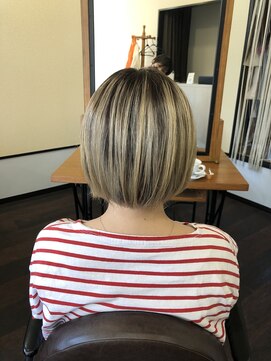 リピュア(Re:PURe) **ホワイト系アッシュグレージュシャドールーツ**