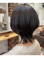 リノ 金山(Rino)&nbsp;デザインカラー/レイヤーカット/ウェットヘア/オリーブベージュ