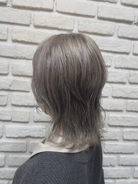 ビランチェ 池袋(bilancia) 大人ウルフ/マッシュウルフ/シルバー/グレー/大人女性/池袋東口