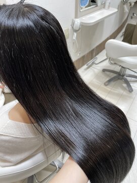 アミーベル(AMI a BELLE) 髪質改善で大人の艶髪へ【白髪染め × しっとりツヤ髪♪】