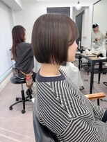 ネオリーブ クーロ(Neolive curro)&nbsp;小顔タッセルボブ×似合わせカット[ぱつっとボブ/縮毛矯正/横浜]