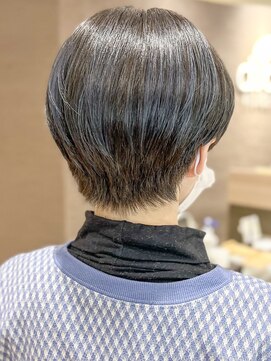 ヴィサージュディオ(VISAGE dio) ショート　白髪ぼかし柏