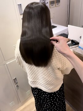 アリアツイン バイ エクラート 池袋西口店(ARiA TWiN by ECLART) オリーブグレージュ×艶髪