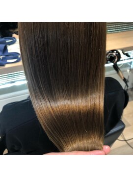 スタートウキョウ 渋谷(STAR TOKYO) ショコラブラウン髪質改善カラー夏レイヤー透明感艶髪