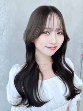 エインアンリー 明治神宮前(AIN.ANLY.) 大人可愛いレイヤーカット透明感カラー暗髪ロングデザインカラー