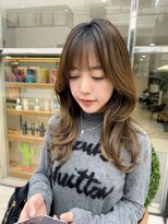 ピークアブー ワン(PEEK-A-BOO ONE)&nbsp;レイヤーカットハッシュカットミディアムレイヤー