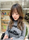 レイヤーカットハッシュカットミディアムレイヤー