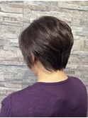 大人女性のふんわり上品ショート