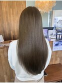 シルバーベージュ