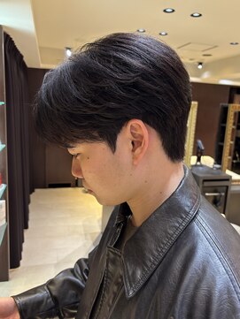 アルム オモテサンドウ(ALLM omotesando) 韓国風ダウンパーマ メンズカット メンズ韓国ヘア 原宿 表参道