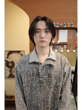 エディ(Edy) メンズセンターパートカルマヘア韓国ヘアニュアンスパーマ岡山