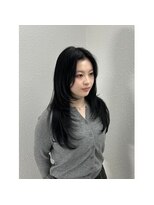 ジョイイチハチナナインユイル(JOY187 in YU1L)&nbsp;韓国レイヤーカット+韓国艶カラー