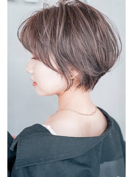 アメリ 新宿(Ameri) Ameri ゆるふわショート 【新宿】