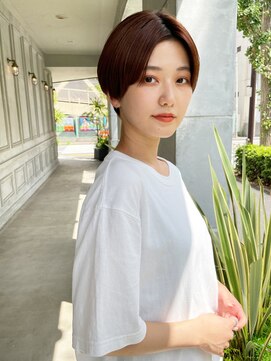 ヘアサロンM 新宿 センターパートマッシュショート☆