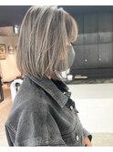 【なつみ】グラデーションベースのホワイトベージュボブ