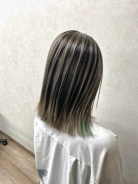 ヴィフ 大船(VIF) バレイヤージュ×インナーカラー/グレーアッシュ/グリーン/大船