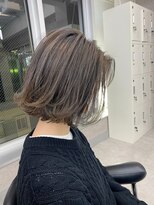 イキ 表参道(iki omotesando)&nbsp;モード/無造作ウェーブ/大人ガーリー[表参道駅]