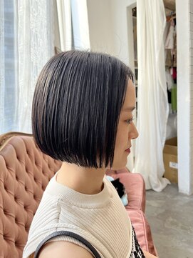 レガーレ(Legare) 最高の艶感黒髪ボブ