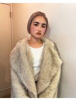 ルーム(Loom.)&nbsp;ハイトーンボブミニボブ切りっぱなしボブぱっつん前髪