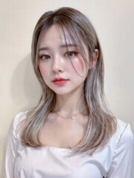 ルエラ 堅田(Luela) 韓国風ヘーゼルベージュ