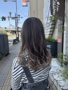 ラウブロッサム 大宮西口店(Lau Blossom) グレージュ+グラデーションカラー+ケアブリーチ