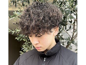 阪急六甲駅　Salon de Roi　【サロン　ド　ロイ】