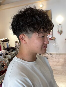 様々なメンズパーマに対応◎自分のなりたいイメージも伝わりやすいから”なりたい×似合わせ”が叶う！