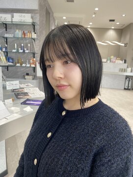 ルクス(Luxs) 成人式後のバッサリボブ