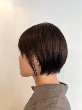 アトリエファゴ ハナミズキ店 【Yuine】タイトショートボブ