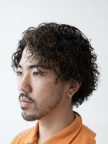 エクラート メン 仙台(ECLART men.)&nbsp;ヒゲに合うカーリーパーマミディアム｜大人の余裕あるメンズヘア