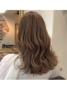 ティグル テンジン(TIGRE tenjin) 淡ベージュ