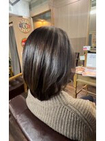 ニカ(NIKA) レディースミディアムローレイヤースタイル