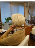 ショートボブ