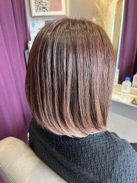 ソフ(soph) グラデーションカラーツヤツヤ内巻き可愛いボブ