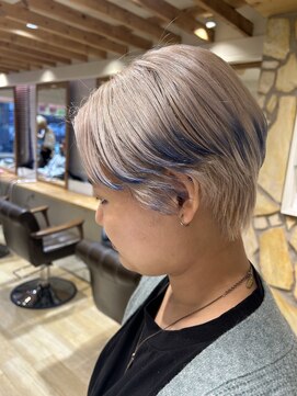 エイト新宿店(EIGHT shinjuku) 冬カラー