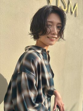 ラヴィズム(LUVISM) ショートカット丸みショート耳掛けひし形ハンサムショート小顔